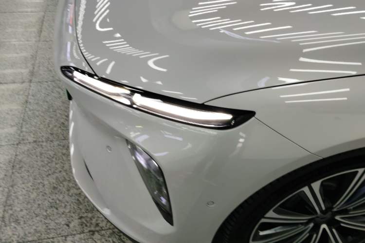 Used Nio ET7 2024 75 kWh Executive Signature Edition Left Front Headlight