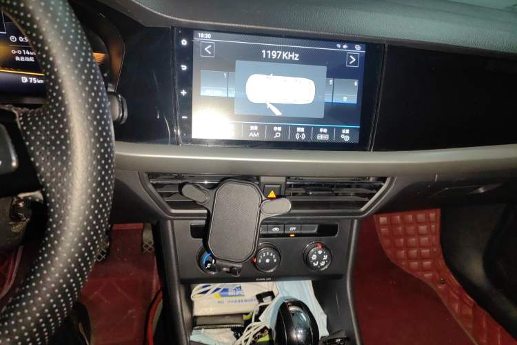 Used Volkswagen Lavida 2021 280TSI DSG Comfort Edition Audio And AC Panel