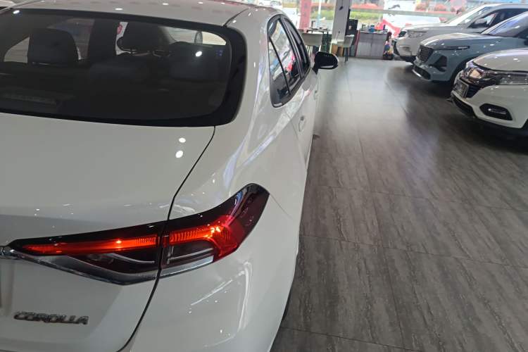 Used Toyota Corolla 2021 TNGA 1.5L CVT Elite Edition
