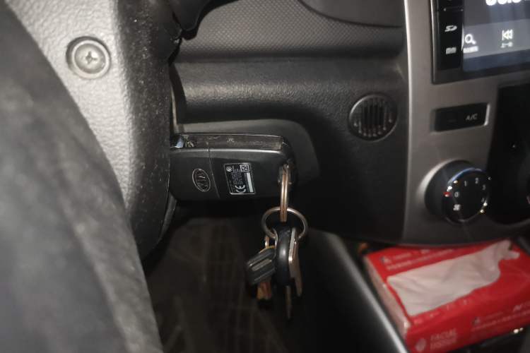 Used Kia Forte 2014 1.6L MT GL
