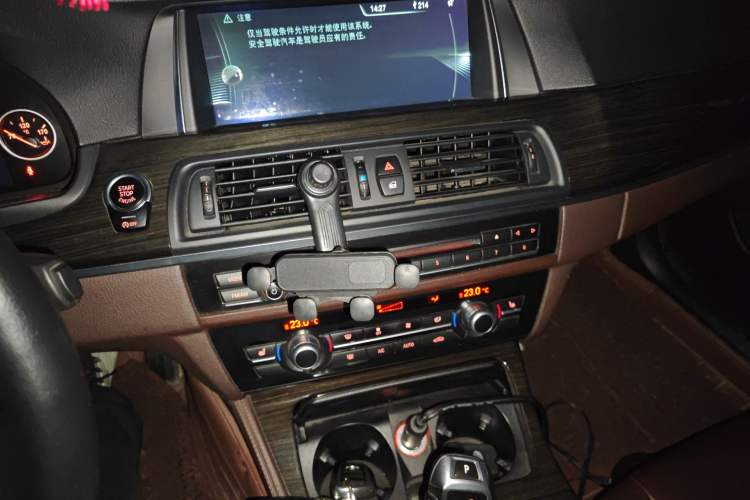 Used BMW 5 Series 2014 525Li Luxury Design Package
