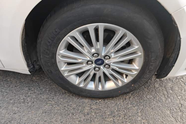 Used Ford Taurus 2017 EcoBoost 180 Luxury Model