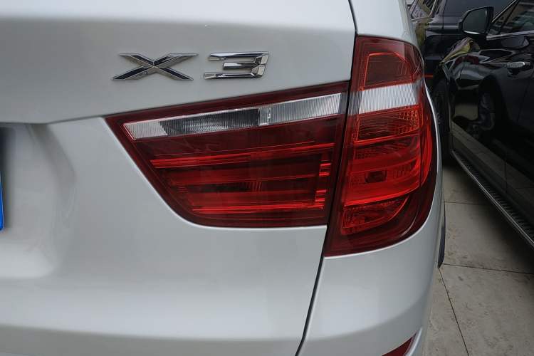 Used BMW X3 2016 sDrive20i