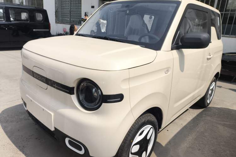 Used Geely Galaxy Panda 2025 210 km – Yuanqi Bear