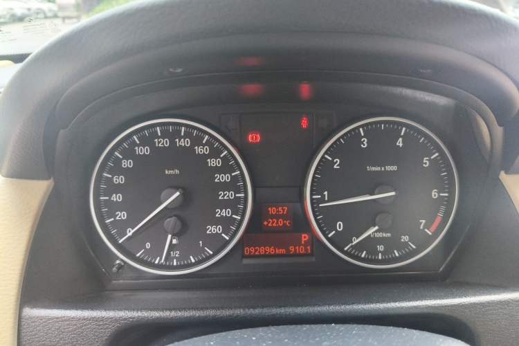 Used BMW X1 2012 sDrive18i Luxury Edition
