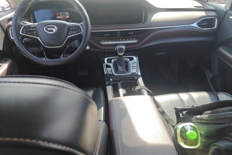 Used GAC Trumpchi M6 2023 PRO 270T DCT Luxury Edition Center Console