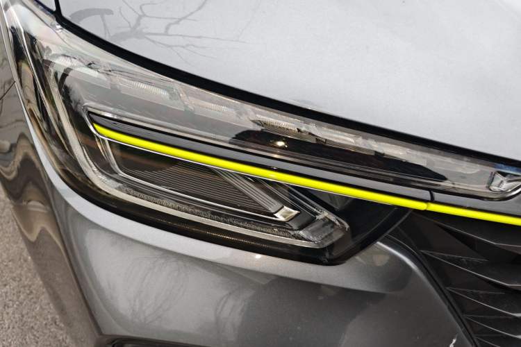 Used Roewe RX5 New Energy 2020 ePLUS National Trend Ronglin Flagship Edition Right Front Headlight