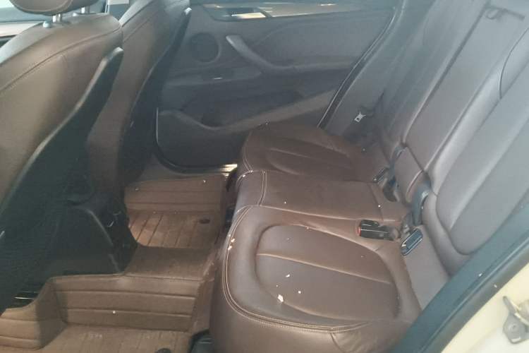 Used BMW X1 2018 xDrive20Li Luxury Edition Left Rear Seat