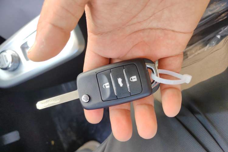 Used CHANGAN NEVO Lumin 2026 Model Treasure Edition 205km Passionate Beige Ningde
