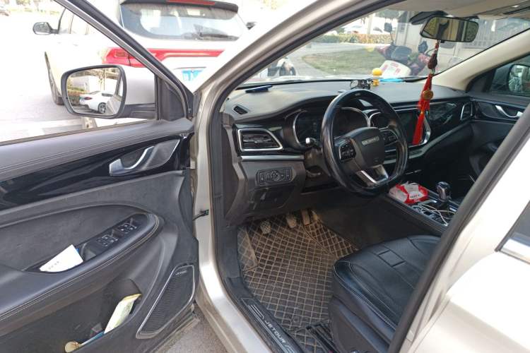Used JETOUR X90 2019 1.5T Manual Smart Enjoyment Model 6 Seats China V Emission Standard