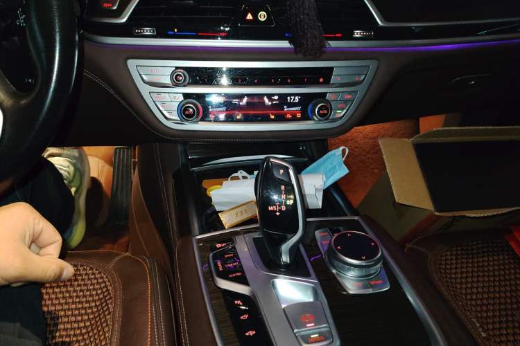 Used BMW 7 Series 2019 730Li Luxury Package Gear Lever