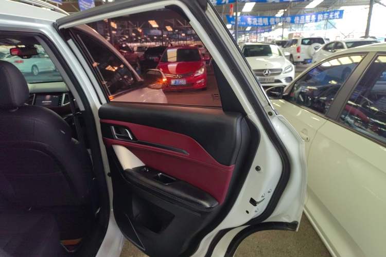 Used Haval H6 Coupe 2019 1.5T Automatic Two-Wheel Drive Luxury Smart Connectivity Version China VI Standard