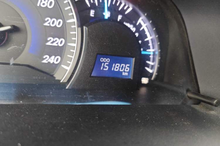 Used Toyota Camry 2013 2.0G Comfort Edition
