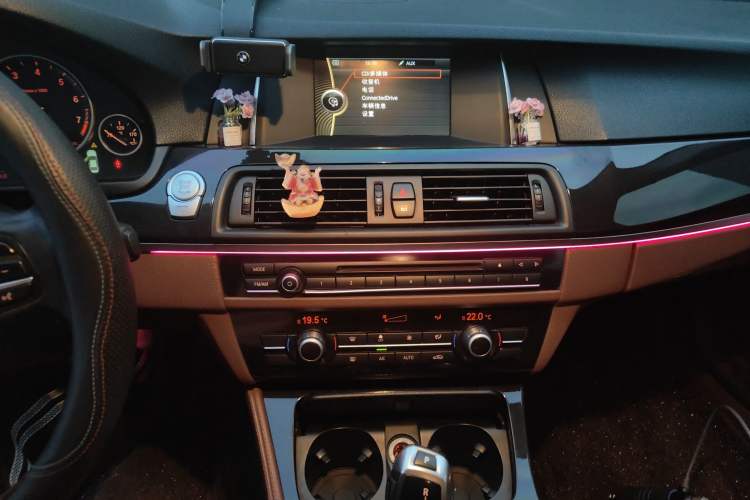 Used BMW 5 Series 2014 520Li Elegant Model