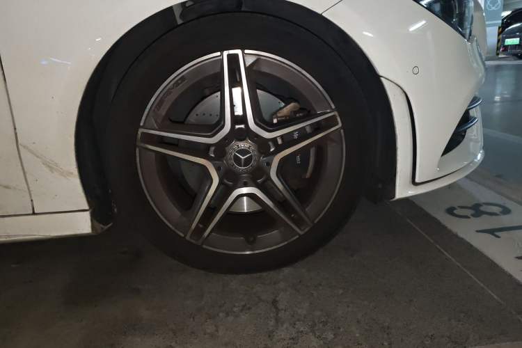 Used Mercedes-Benz CLA 2020 CLA 200 Right Front Wheel Hub