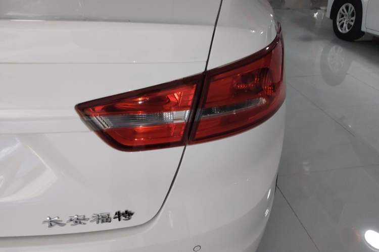 Used Ford Escort 2017 Revised Version 1.5L Manual Comfort Edition