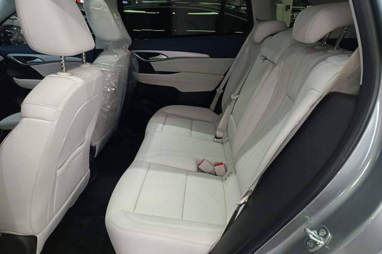 Used Buick Envision 2026 Model Equinox Plus Four-Wheel-Drive Avenir Aivia Left Rear Seat