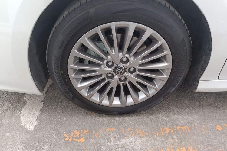 Used Toyota Camry 2024 Dual-Motor 2.0 HGVP Luxury Edition
