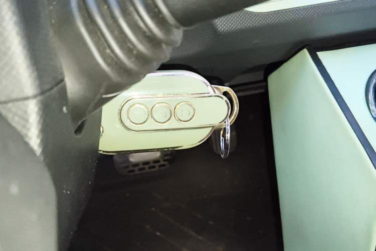 Used Wuling Hongguang MINIEV 2020 Enjoy Edition Lithium-Ion Battery Vehicle Key