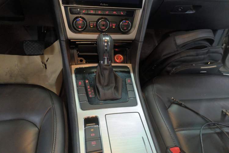 Used Volkswagen Passat 2015 1.8TSI DSG Prestige Edition