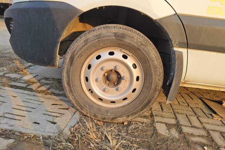 Used JAC Group Sunray 2022 2.0T Fuel-Efficient King PLUS Express Version Short Wheelbase 6-7 Seater – HFC4DB3-2E4 Left Front Wheel Hub