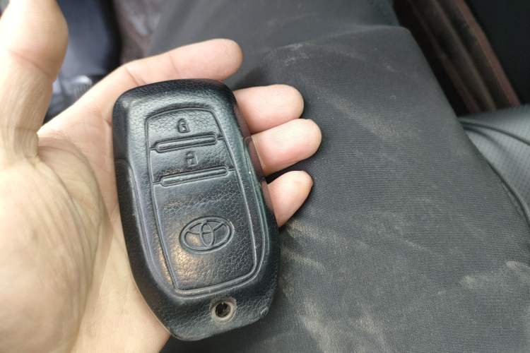 Used Toyota Highlander 2018 2.0T Four-Wheel Drive Luxury Version 7 Seats China VI Standard