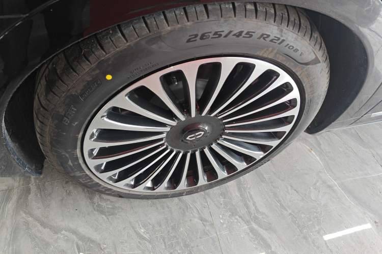 Used Hima AITO M9 2025 Extended-Range Ultra Version 52 kWh 6-Seater Exterior 4