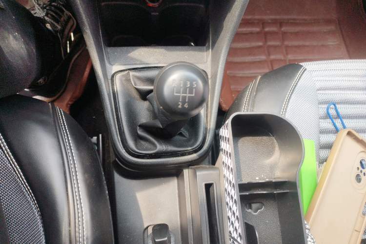 Used Volkswagen Jetta 2015 1.4L Manual Fashion Model Gear Lever