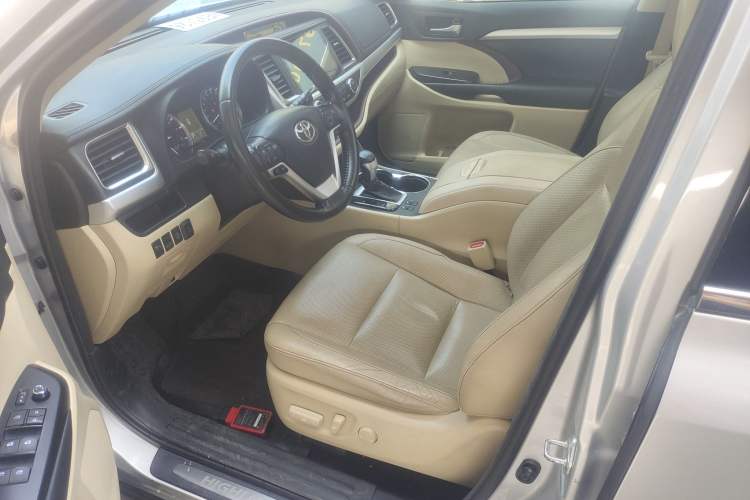 Used Toyota Highlander 2017 2.0T Four-Wheel Drive Luxury Edition 7 Seats
