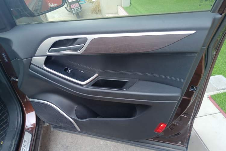 Used Soueast DX7 2020 Xingyue 1.5T DCT Luxury Sunroof Edition