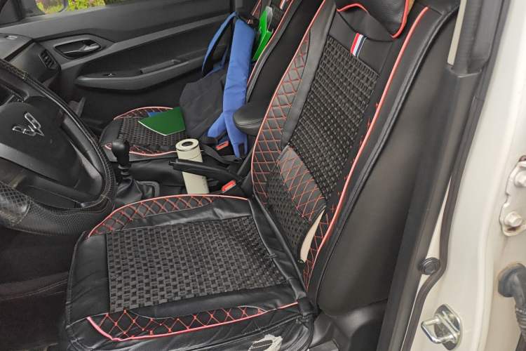 Used Wuling Hongguang 2019 1.5L S Basic Version China VI Standard LAR
