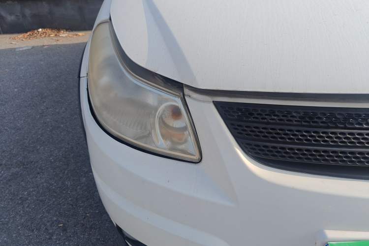 Used Suzuki SX4 2011 Hatchback 1.6L Automatic Sport Model Right Front Headlight