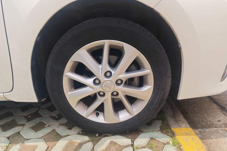 Used Toyota Corolla 2017 1.2T CVT GL-i Leather Edition
