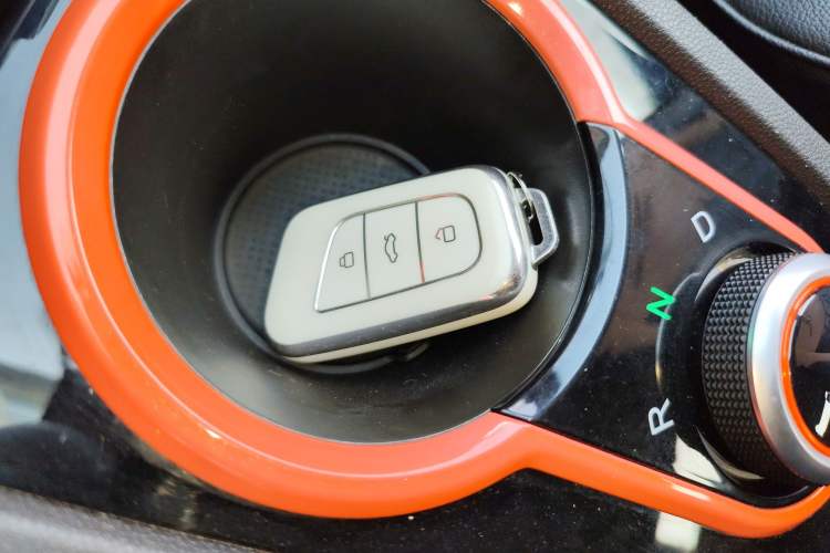 Used Chery QQ Little Ant 2021 150 000 Yuan Ant Fan Edition Ant Trend Version Lithium-Ion Battery Interior 1