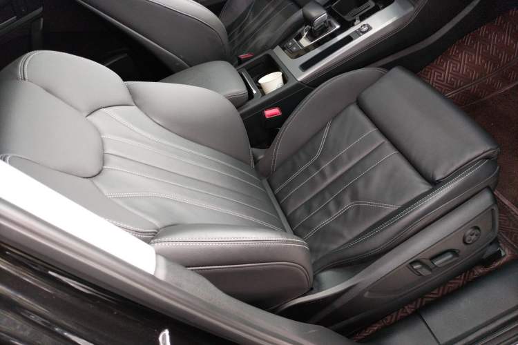 Used Audi Q5L 2022 40T Fashionable and Dynamic Model