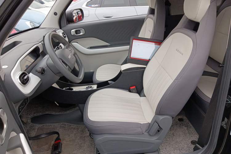 Used Geely Galaxy Panda 2025 210km Panda Kart Left Front Seat