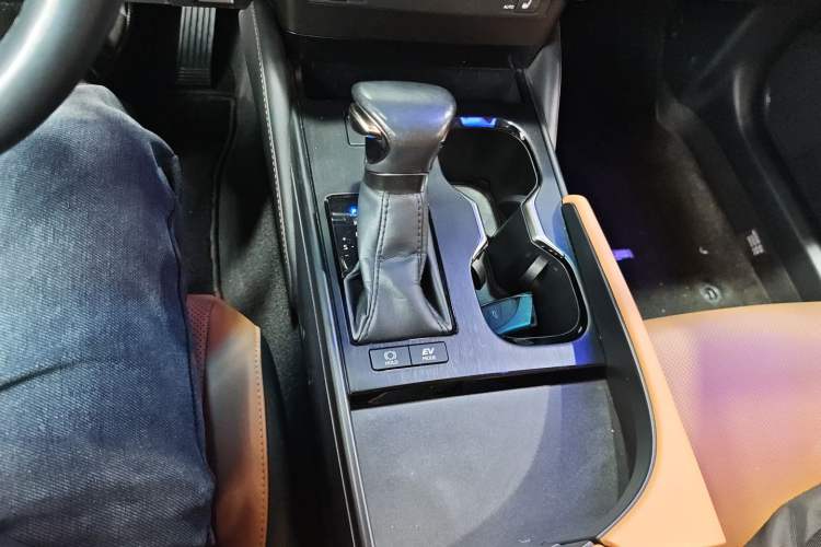 Used Lexus ES 2022 300h Excellence Edition