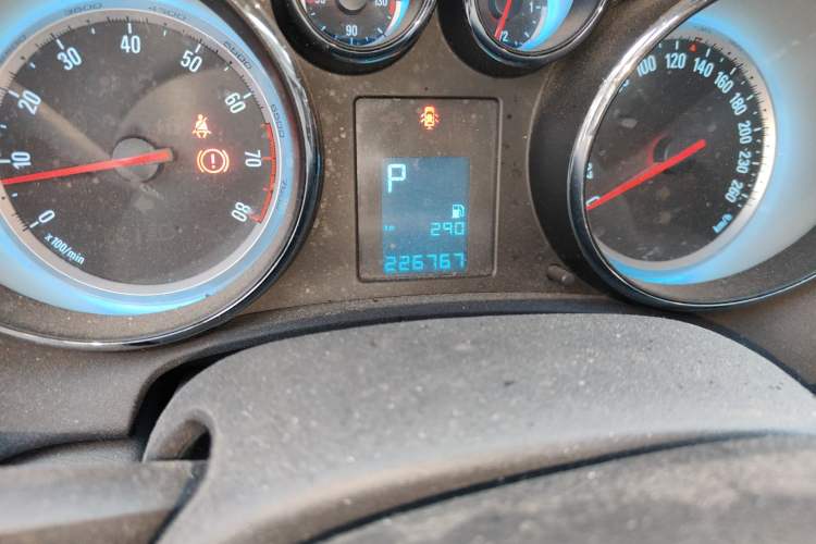 Used Buick GT 2013 XT 1.6L Automatic Fashion Edition