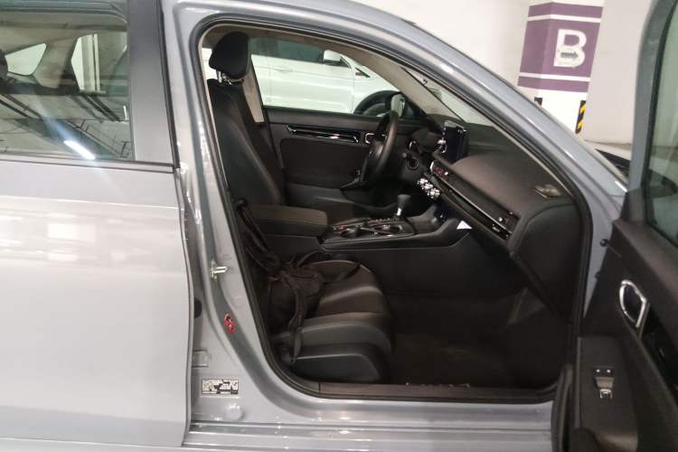 Used Honda Civic 2025 240TURBO CVT Smart & Fun Plus Right Front Seat