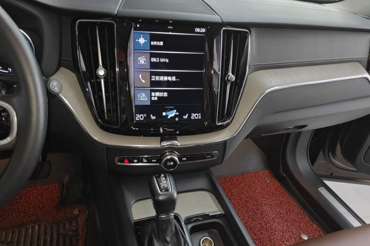 Used Volvo XC60 2018 T5 4x4 Zhiya Luxury Edition Audio And AC Panel