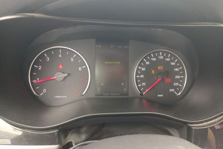 Used BYD Song MAX 2018 1.5T Automatic Smart Connect Luxury 6-Seater Instrument Cluster