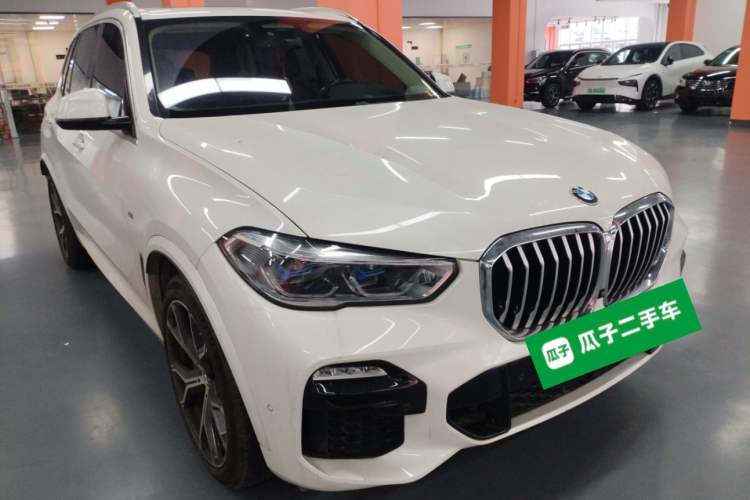 Used BMW X5 2019 xDrive40i Luxury Model with M Sport Package