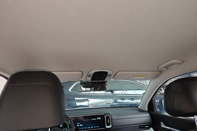 Used Hyundai ix35 2023 Musso 2.0L Deluxe Edition DLX
