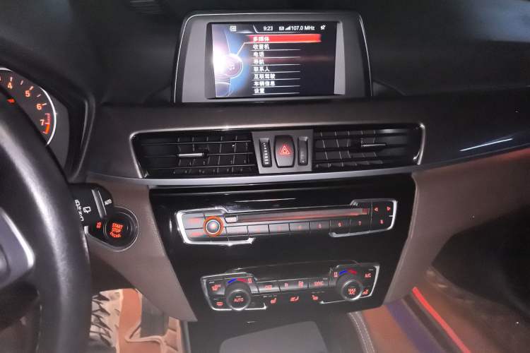 Used BMW X1 2018 xDrive20Li Luxury Model Audio And AC Panel