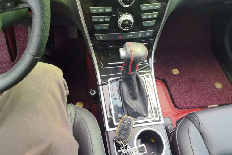 Used Haval H2 2017 Red-Label 1.5T Automatic Two-Wheel Drive Luxury Model