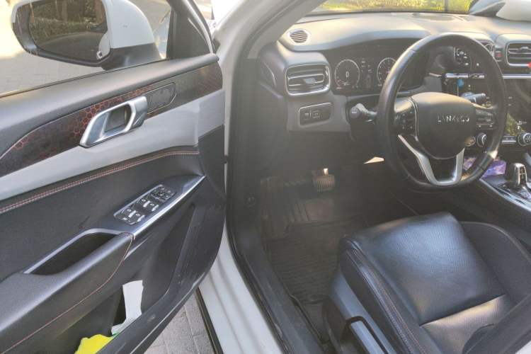 Used Lynk & Co 02 2018 1.5T DCT Two-Wheel Drive Sporty Version China V Standard