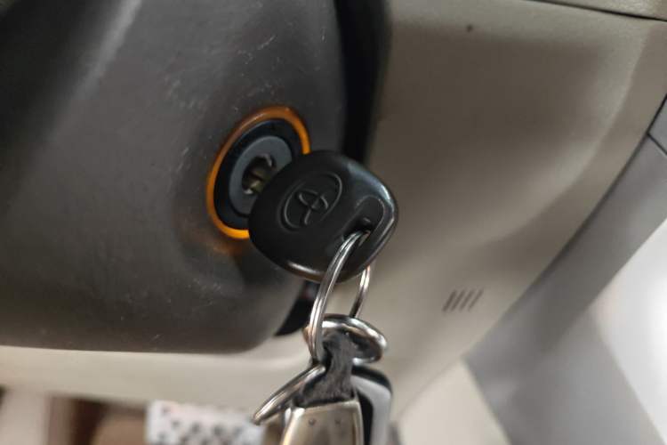 Used Toyota Verso 2012 180E CVT Elite Multi-Function Version
