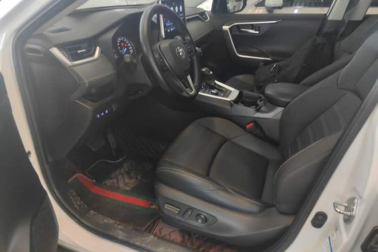 Used Toyota Wildlander 2021 Dual-Motor 2.5L E-CVT Four-Wheel Drive Luxury Edition
