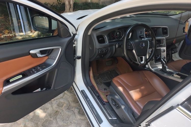 Used Volvo S60 2017 S60L T3 Smart Upgrade Edition
