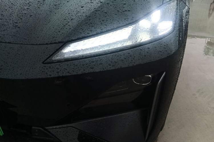 Used Deepal S07 2025 215Max Huawei Qiankun Intelligent Driving ADS SE Range-Extended Version Left Front Headlight